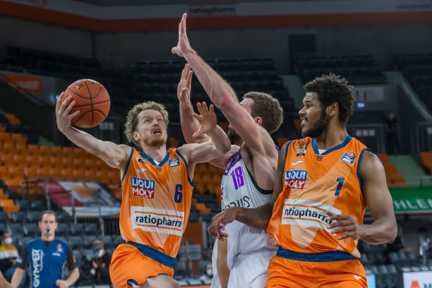 仅强调理论 仅强调理论