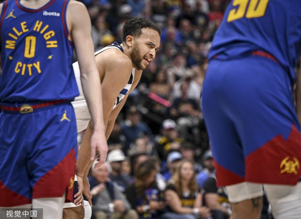 靠近持球人 靠近持球人