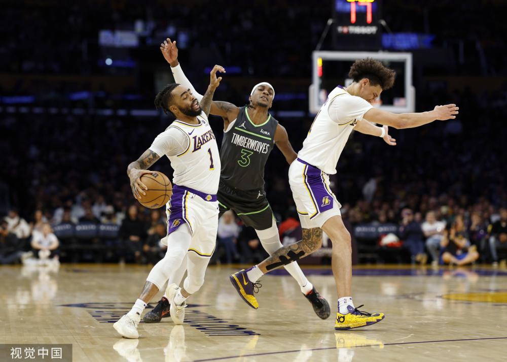 划破夜空 划破夜空